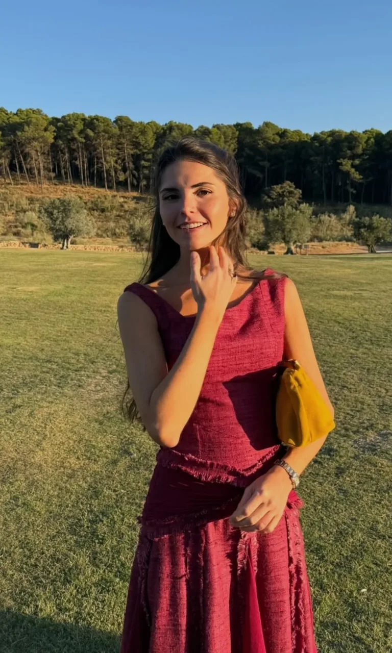 Peinado de madrina joven