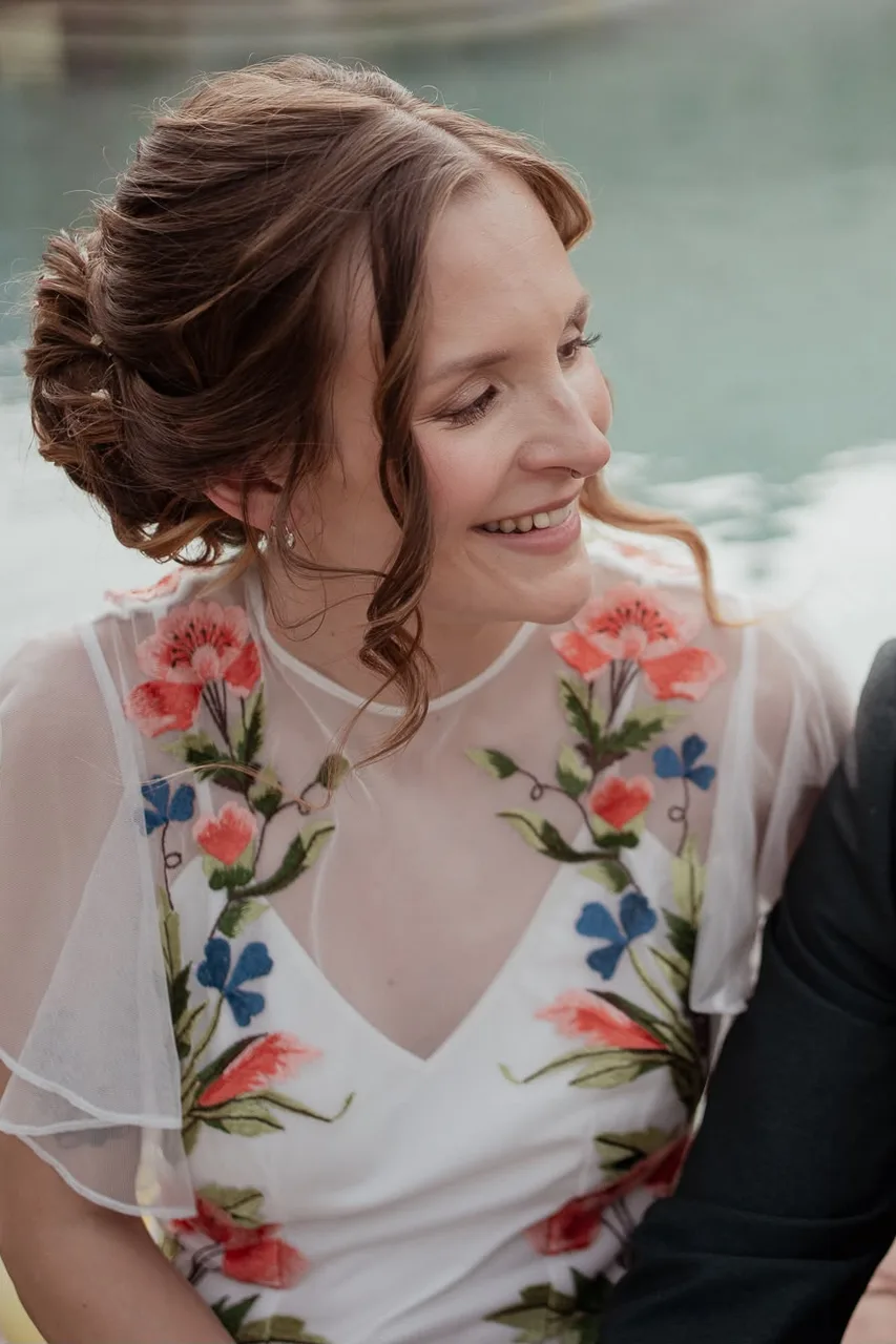 Maquillaje de novia en tonos cálidos